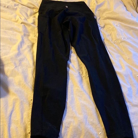 black leggings - Picture 2 of 4